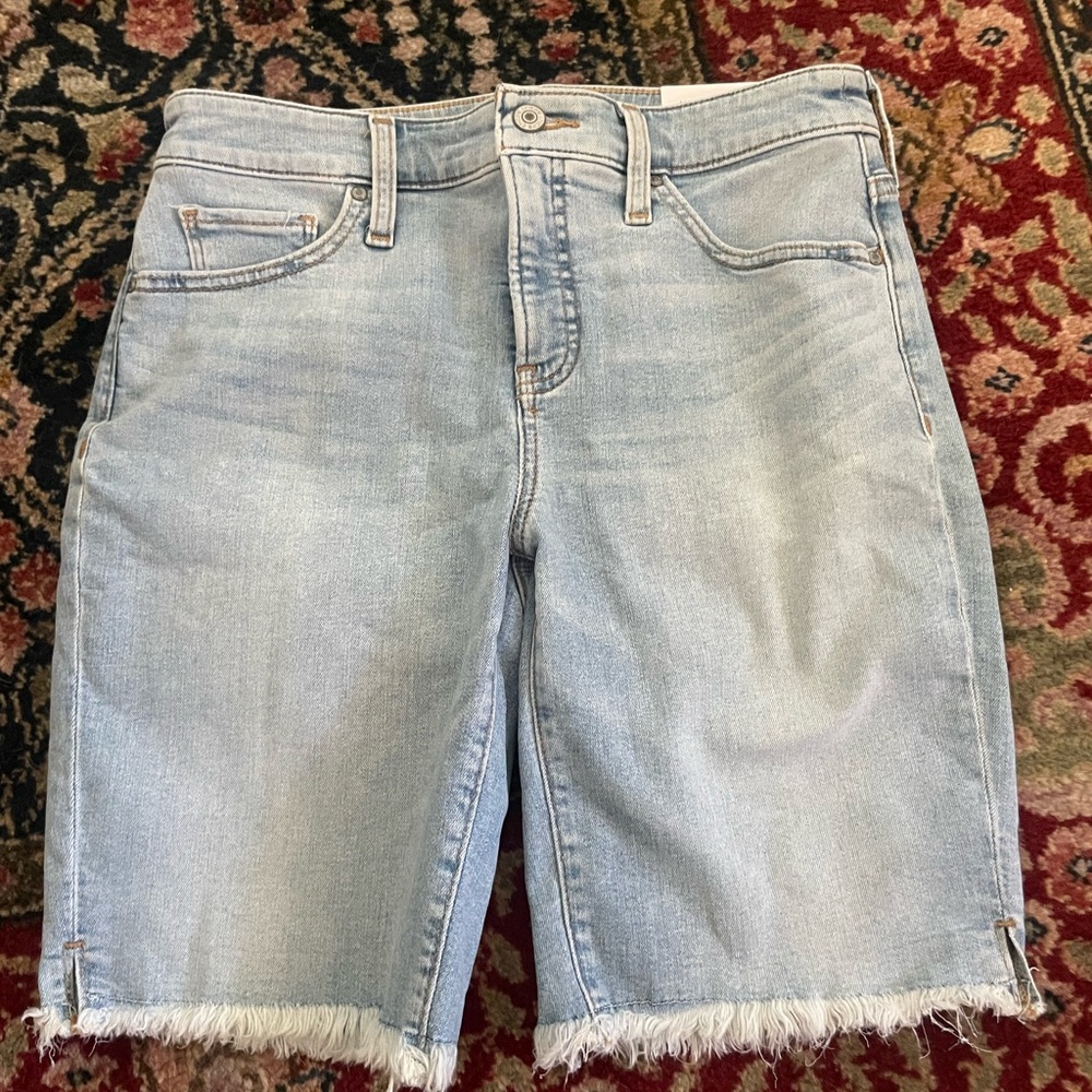 Chico's So Slimming Girlfriend Jean Shorts